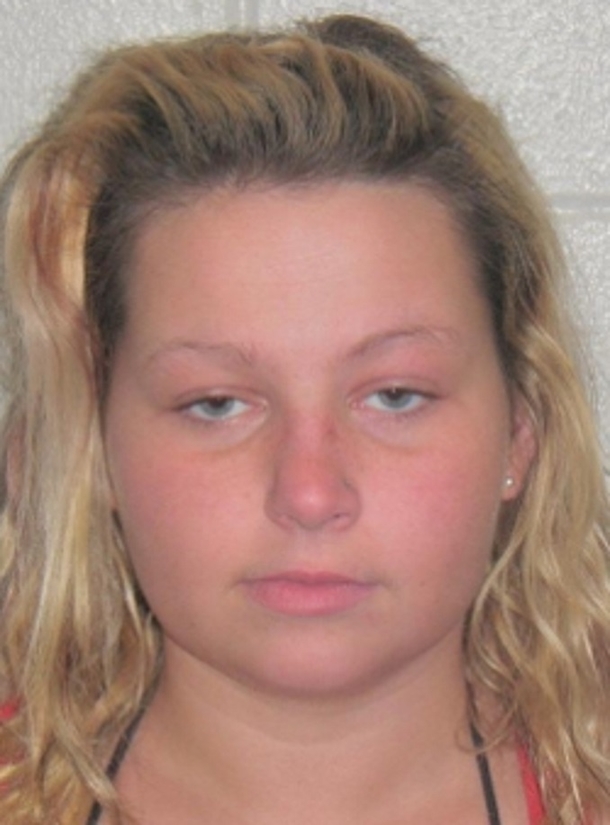 Police Ask Mother Laying In Filthy Puddle With Baby To Stand Up — Then They Saw It - picture 4