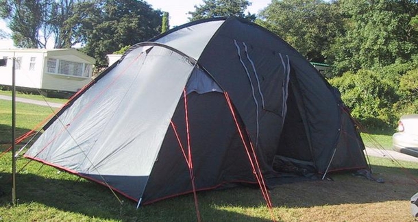 Police Come To The Scene After Neighbors Complain About Tent; Shocked About What's Inside - picture 2