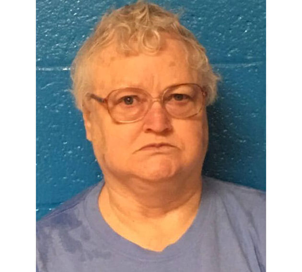 Police Conduct Check On Elderly Woman, What They Find Will Turn Your Stomach - picture 3