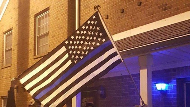 Police Officers Photograph Student's American Flag, Viewers Shocked When They See - picture 2