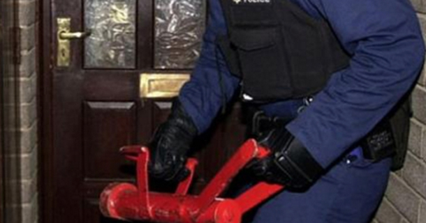 Police Raid Wrong Man's Home, Seal The Original Warrant To Hide Facts of Case - picture 2