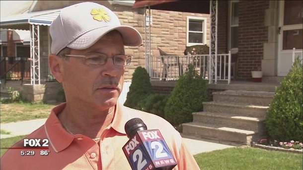 Post Office Refuses To Deliver Man's Mail Over Whats On His Porch - picture 2
