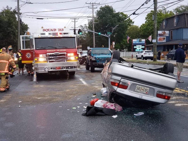 Pregnant firefighter saves car crash victim then gives birth to healthy baby girl a few hours later - picture 4