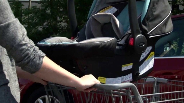PSA: Never Place A Baby's Car Seat On A Top Of A Shopping Cart. - picture 2