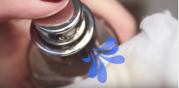 Remove Those Pesky Whiteheads And Blackheads On Your Nose With These 6 Tips - picture 3