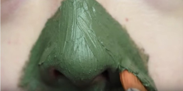 Remove Those Pesky Whiteheads And Blackheads On Your Nose With These 6 Tips - picture 6