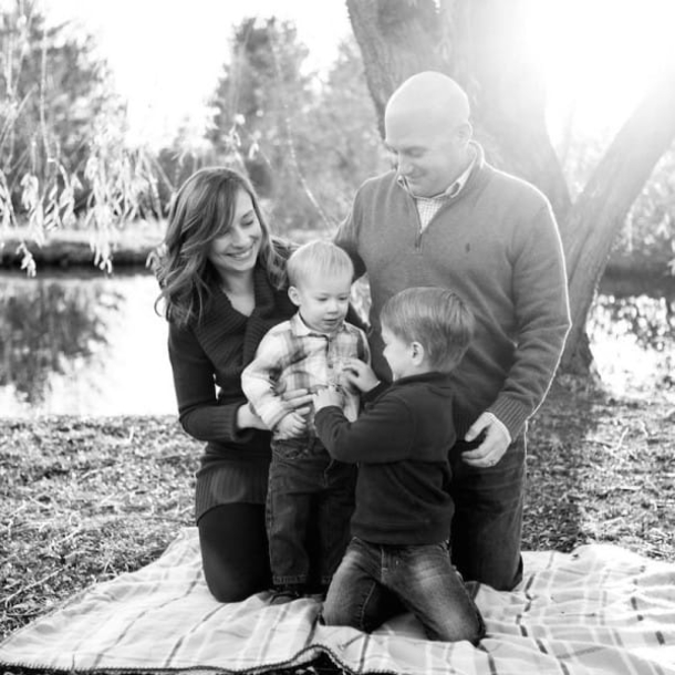Repairman Makes Special Offer When He Learns Why Woman’s Husband Is Away - picture 5
