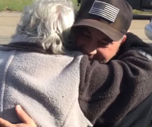 Repo Man Grabs Old Man's Car, Then Reveals Bombshell That Left Them At A Loss For Words - picture 4