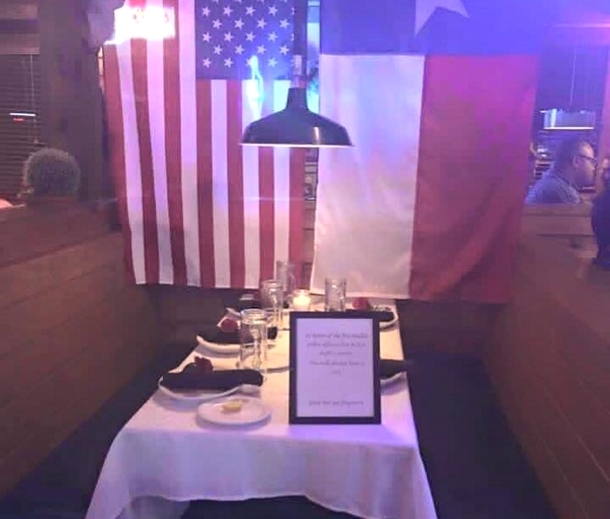 Restaurant Denies Family A Booth In Restaurant. One Picture Is Taken And It Goes Viral Immediately - picture 3