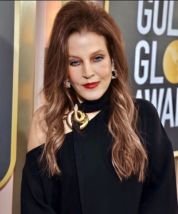 RIP Lisa Marie Presley. Singer-songwriter and daughter of the Legendary Elvis, is dead at 54 - picture 2