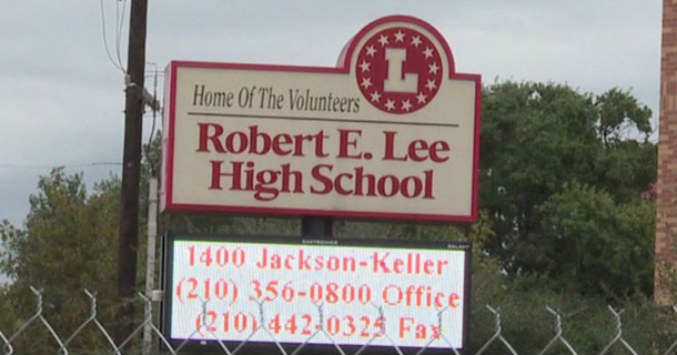 Robert E. Lee High School Is Being Forced To Remove It's Name For A New One And Everyone Is Upset (Video) - picture 2