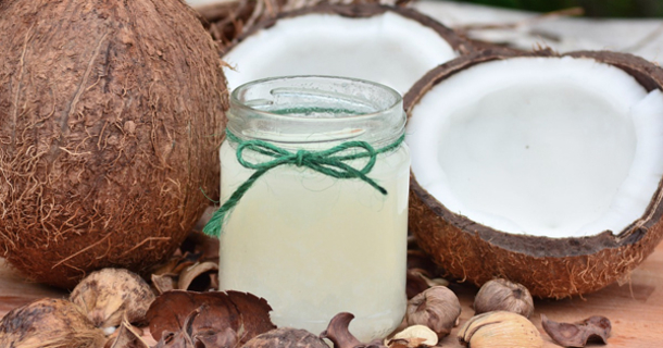 Rub Coconut Oil Into Your Forehead For At Least 15 Minutes For This Powerful Lasting Effect - picture 2