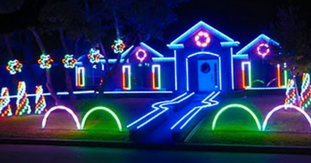 San Antonio Family's Dubstep Christmas Light Show Goes Viral - picture 2