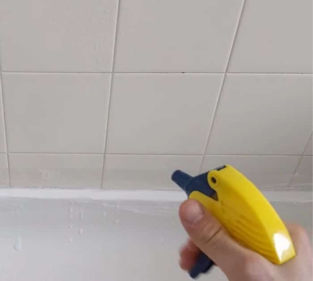 Say Goodbye to Moldy Caulk with This Insanely Easy Cleaning Hack! - picture 3