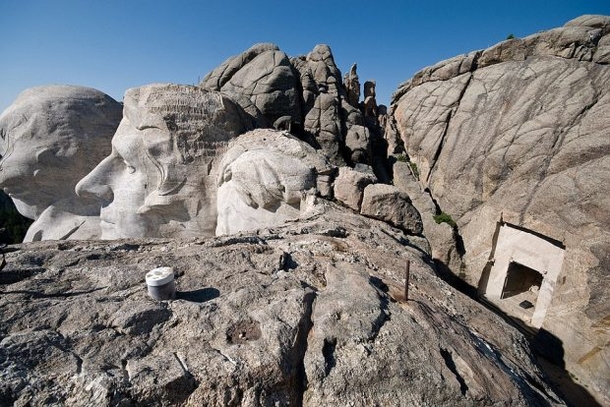 Secret Room Found Behind Face On Rushmore Hid Shocking Find Inside - picture 3