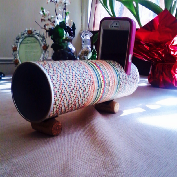 She Cut Off The Top Of The Pringles Can, And Uses It In The Most Brilliant Way!  Every Girl Should Do THIS! - picture 8