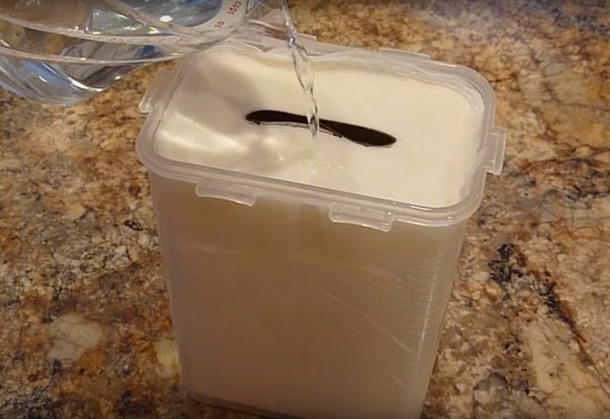 She Cut This Paper Towel, Suddenly It Was Soaking Wet. The Reason Why Is Pure Genius... - picture 7