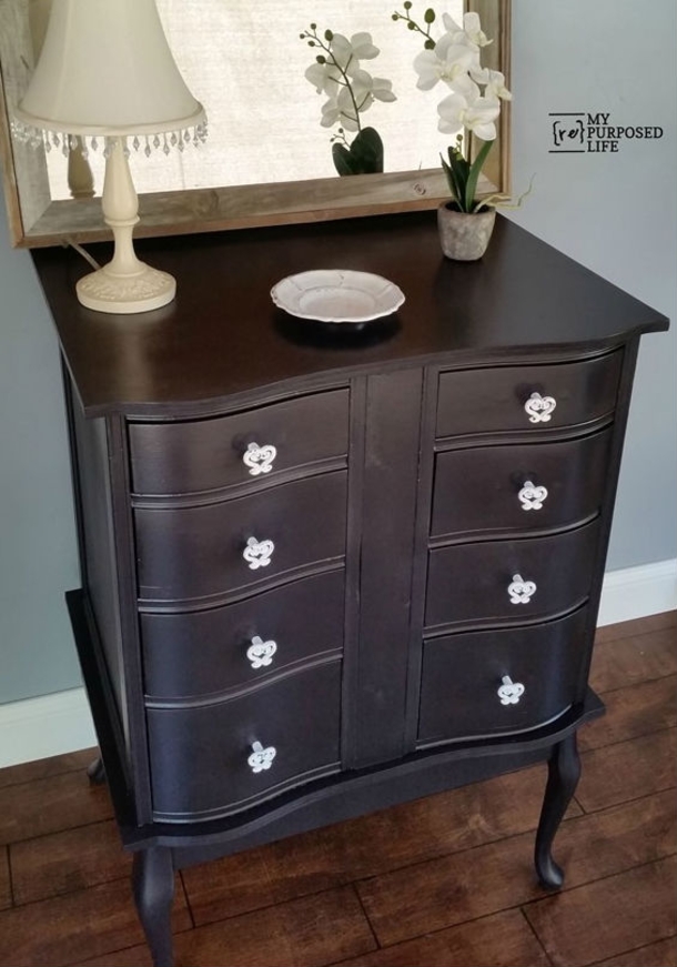 She Found A Desk For $15 And Immediately Cut It In Half. What She Does With It Next? BEAUTIFUL! - picture 8