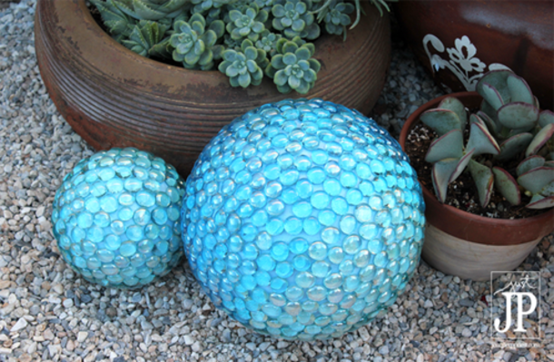 She Glued Marbles To A Foam Ball. What She Makes? WOW! Now She Keeps It Outside And It's Amazing! - picture 8