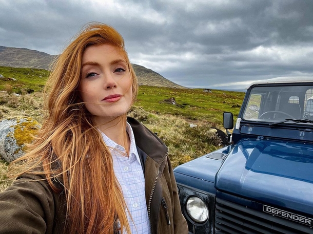 She got spat on due to her having red hair – but look at her today! - picture 7