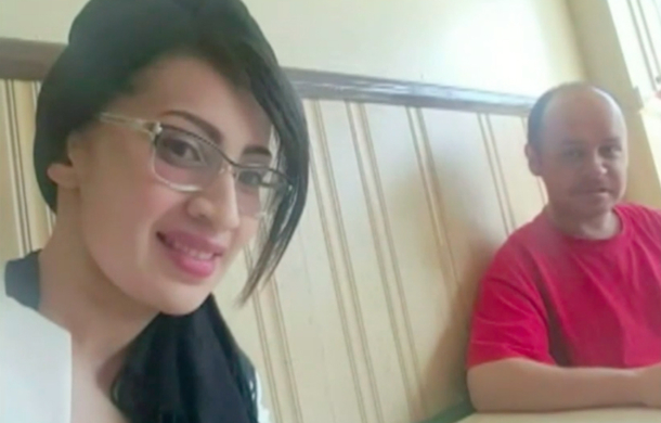 She Hires A Homeless Man To Work In Her Cafe, Discovers This In Her Kitchen Only Two Weeks Later - picture 7