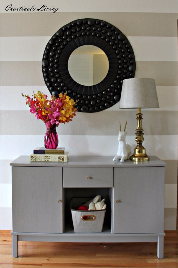 She Hot Glues Some Plastic Eggs To A Piece Of Cardboard. After A Coat Of Paint. WOW! It’s Gorgeous. - picture 3