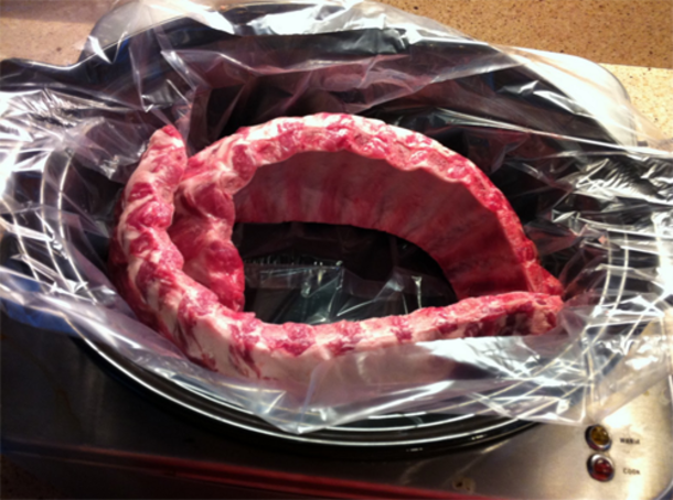 She Made Ribs For Dinner And Only Used This ONE   Ingredient to cover them! DELICIOUS! - picture 2