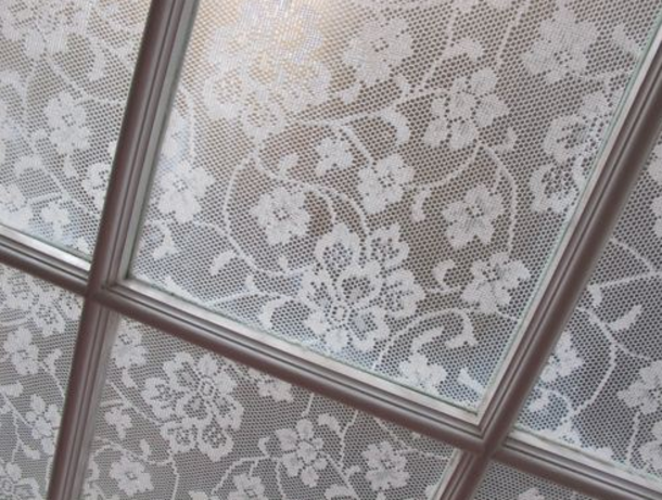 She Paints Her Window With CORNSTARCH, Then Grabs THIS! Now It’s Private AND Sunny! - picture 4