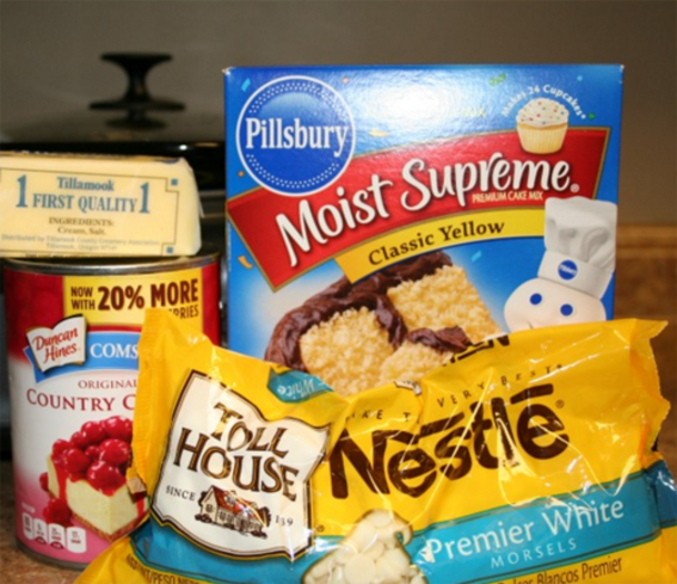 She Put Cake Mix In This Slow Cooker, The Result? My Mouth Is Watering Right Now! - picture 2