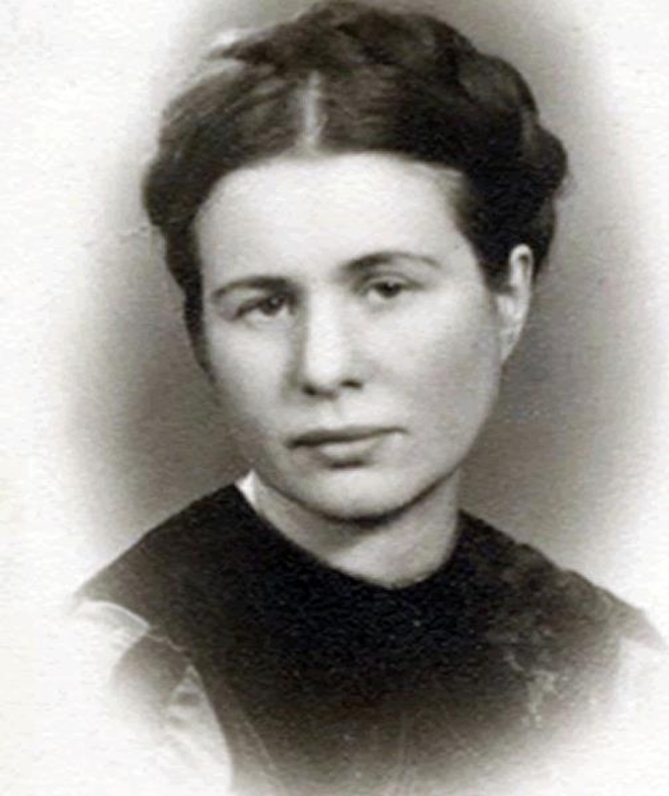 She Put Thousands Of Children In Coffins And Boxes For Years Until They Caught Her. The Reason Will Make You Cry. - picture 6