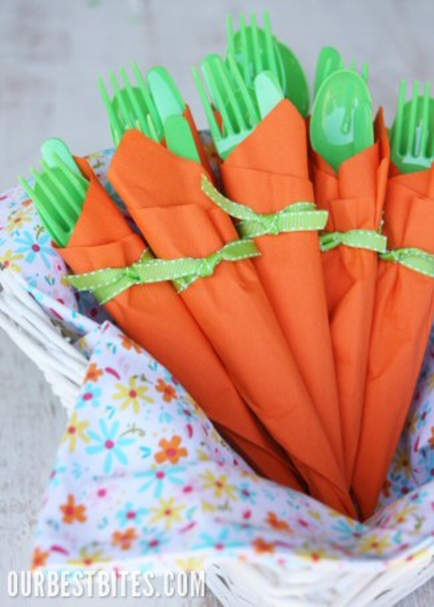 She Started By Folding A Napkin In Half. Moments   Later? Wow! Perfect For Easter. - picture 4