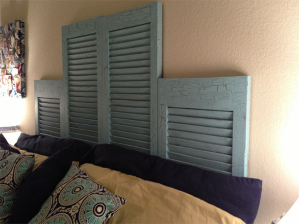 She Takes A Broken Shutter And Places It On The Wall, The Reason Makes This Amazing Home Decor! - picture 12