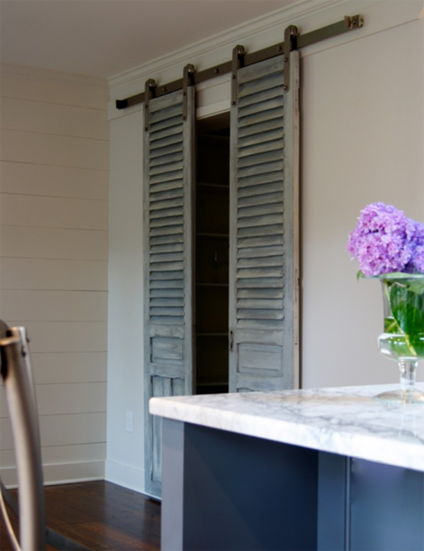She Takes A Broken Shutter And Places It On The Wall, The Reason Makes This Amazing Home Decor! - picture 3