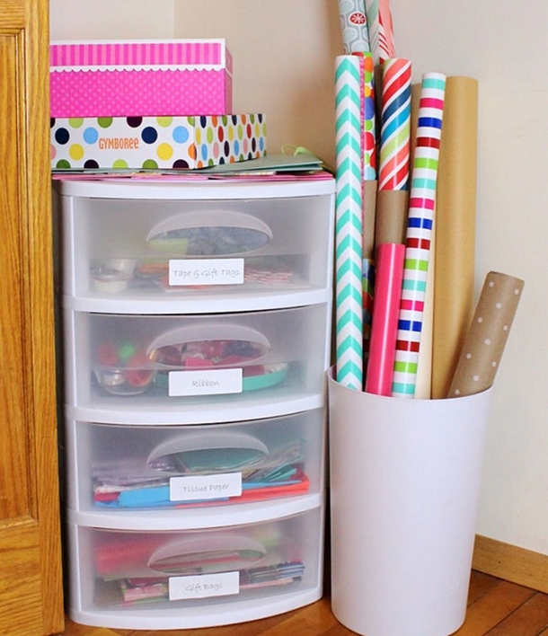She Takes A Plastic Drawer And Uses It In A Way I Have Never Seen - So Clever! - picture 3