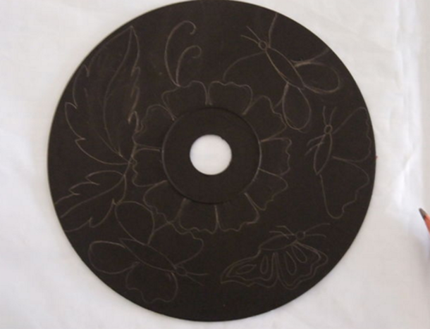 She Took Her Old Cds And Started Painting Them Black Then Put Them Up On THIS. Great Idea! - picture 5