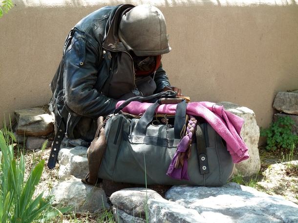 She was kind to this homeless man, years later almost doesn’t recognize him after he turns life around - picture 3