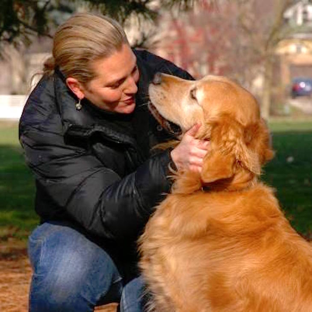 She Was Spreading Her Dog’s Ashes When Her Friend Took a Photo. What Is Shown Is Remarkable... - picture 3