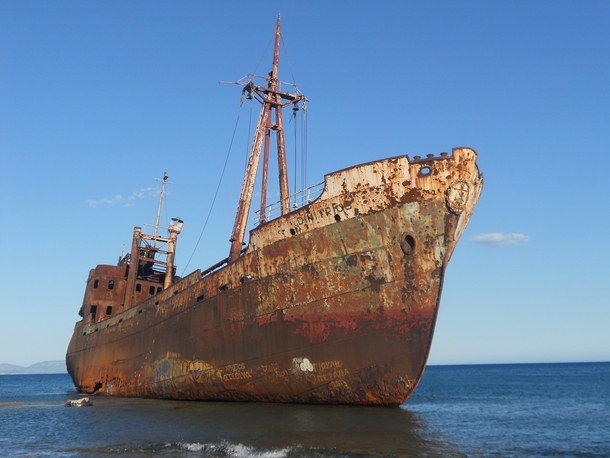 Ship Lost In Bermuda Triangle Reappears 90 Years Later - picture 2