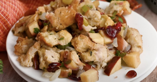 Simple Apple Cranberry Stuffing Recipe for a Flavorful Thanksgiving - picture 2