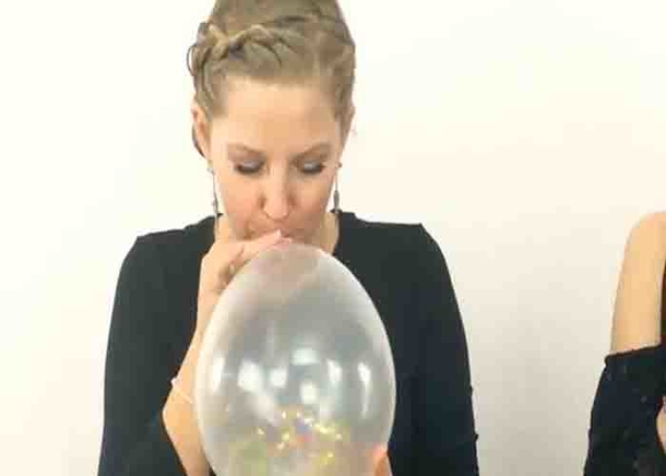 Simple DIY Confetti Balloons for New Year's Eve! - picture 3