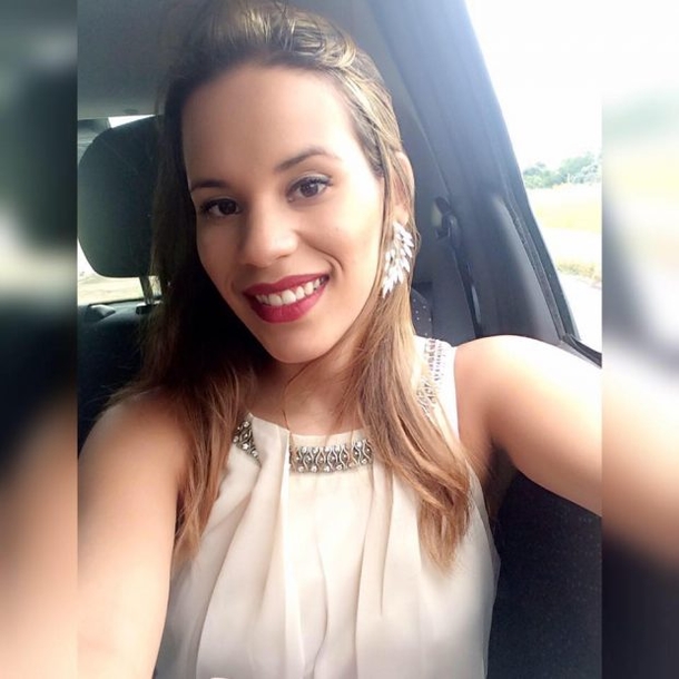 Single Mom Is Stranded When Homeless Man Approaches Her, Now She’ll Never Be The Same - picture 2