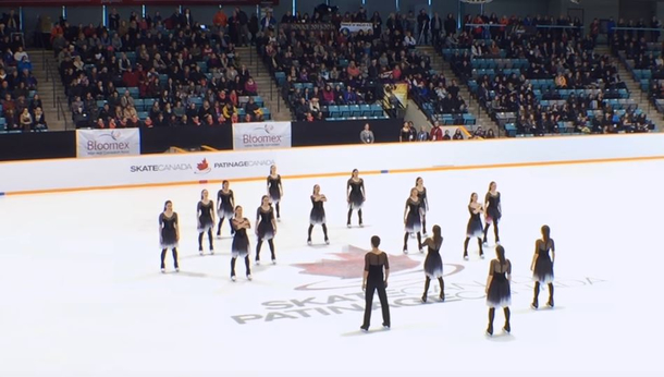 Skaters Take The Spotlight Moments After Stepping Onto Ice With Beautiful ‘Bohemian Rhapsody’ - picture 2