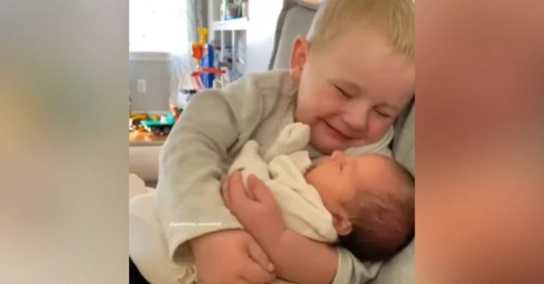 So Cute! Little Boy Starts Crying While Holding Baby Sister For 1st Time. - picture 2