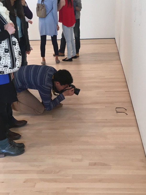 Someone Put Glasses On This Museum Floor And Visitors Thought It Was A Work Of Art - picture 3
