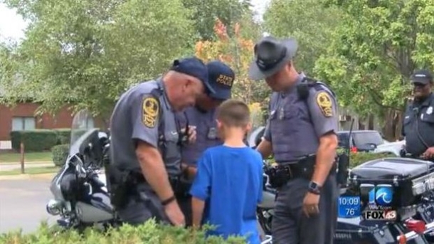 Son Of A Killed Cop Is In Tears At Party When A Simple Request Went Ignored - picture 4
