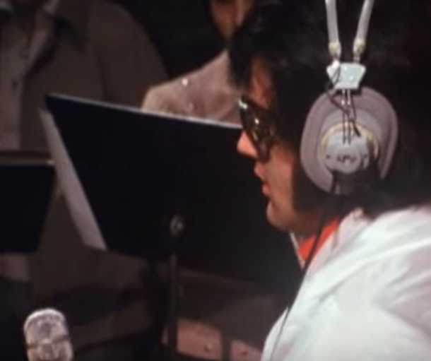 Special Rare Footage Reveals An Heart Touching Elvis' Love Song That Will Make You Cry - picture 2