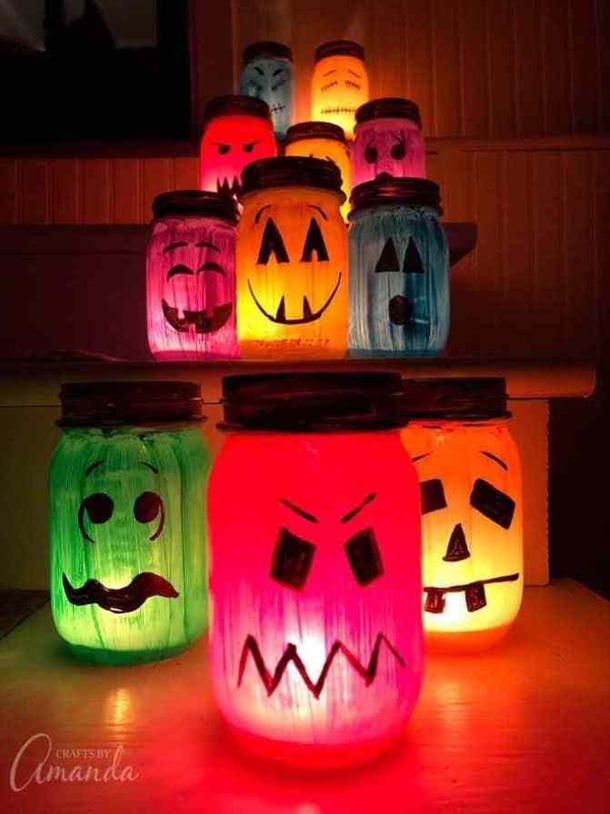Spooky DIY Halloween Mason Jar Crafts To Make This Year - picture 5