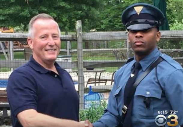 State Trooper Stops Man For Traffic Violation. Conversation Takes A Different Turn When He Realizes Who He Is - picture 3