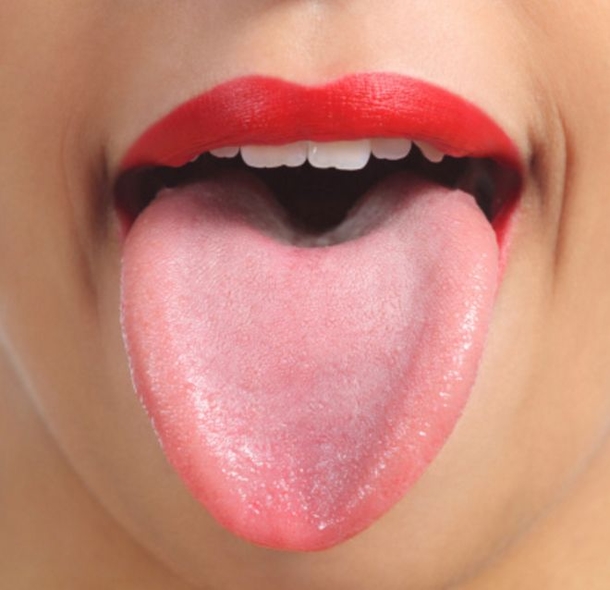 Stick Your Tongue Out; If You See These Wavy Edges, It Means This! - picture 2