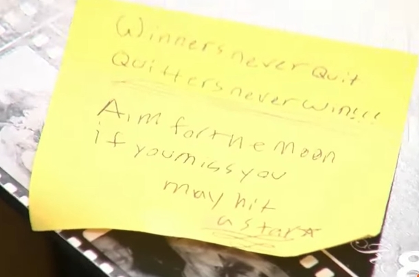 Story About How A Post-It Note Inspired A Mother Of 7 Kids To Graduate College — As Valedictorian! - picture 2